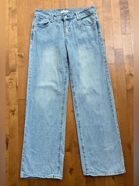 That's So Fetch Light Wash Wide Leg High Rise Jeans – Size US 6